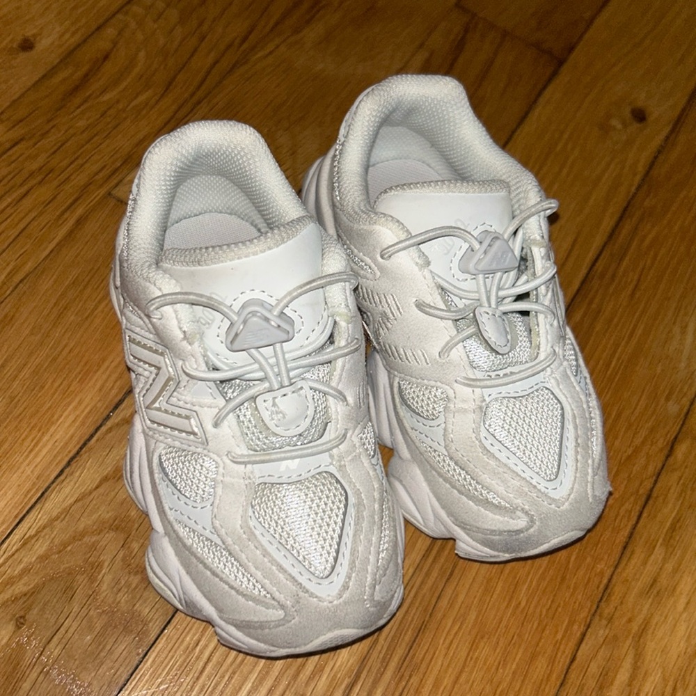 Toddler New Balance 9060s 7C - As Is